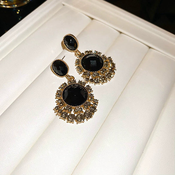 Wholesale Women's Alloy Silver Needle Geometric Earrings Set With Black Crystal High End Luxury Style
