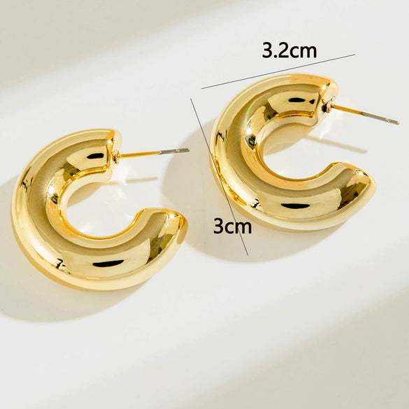 Wholesale Women's Alloy Water Drop C Shaped Geometric Earrings With Electroplating Treatment