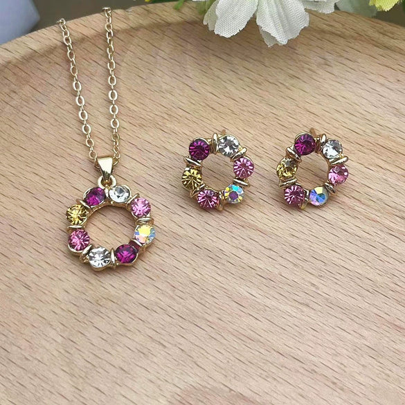 Wholesale Women's Alloy Water Drops Pattern Electroplated Pearl Chain Clavicle Chain And Earrings Three Piece Set