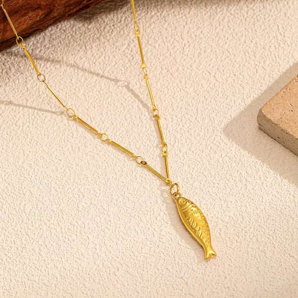 Wholesale Women's Animals Shape Stainless Steel Real Gold Plated Pendant Necklace