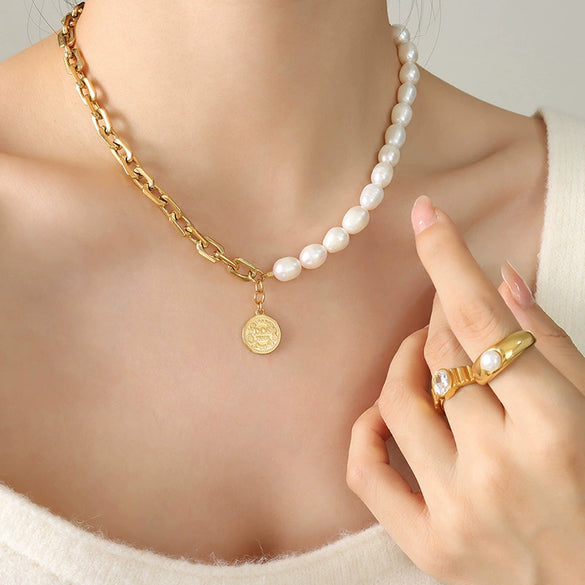 Wholesale Women's Baroque Geometric Freshwater Pearl And Titanium Steel Splicing Chain Necklace Jewelry