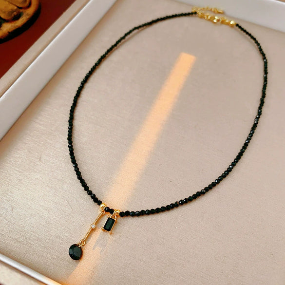 Wholesale Women's Black Crystal And 925 Silver Geometric Handmade Clavicle Necklace