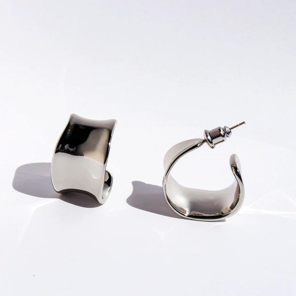 Wholesale Women's Brass And 925 Silver Needle Geometric Wave Cshaped Electroplated Earrings