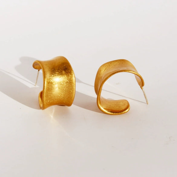 Wholesale Women's Brass And 925 Silver Needle Geometric Wave Cshaped Electroplated Earrings