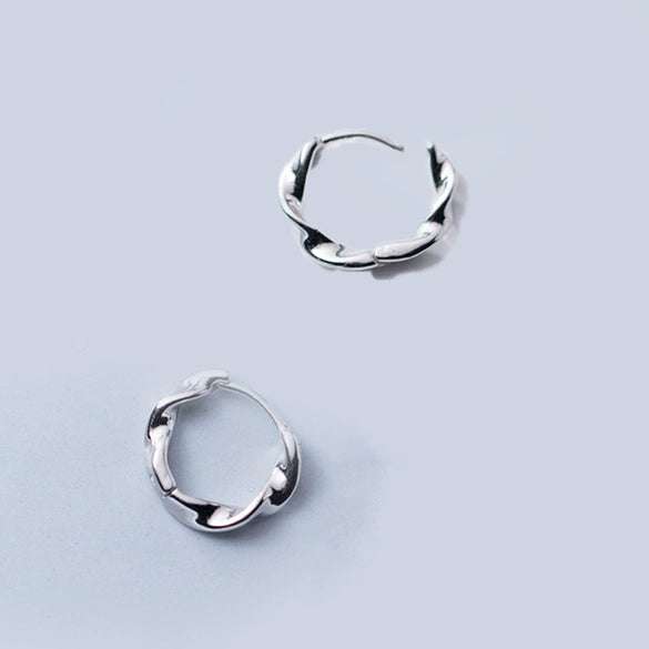 Wholesale Women's Brass Gold Plated Mobius Circle Earrings With Geometric Design