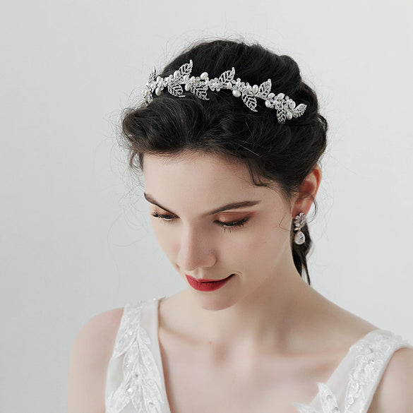 Wholesale Women's Bridal Headwear Pearl And Zinc Alloy Handmade Mori Style Flower And Leaf Hair Band With Diamond Light Luxury Accessories