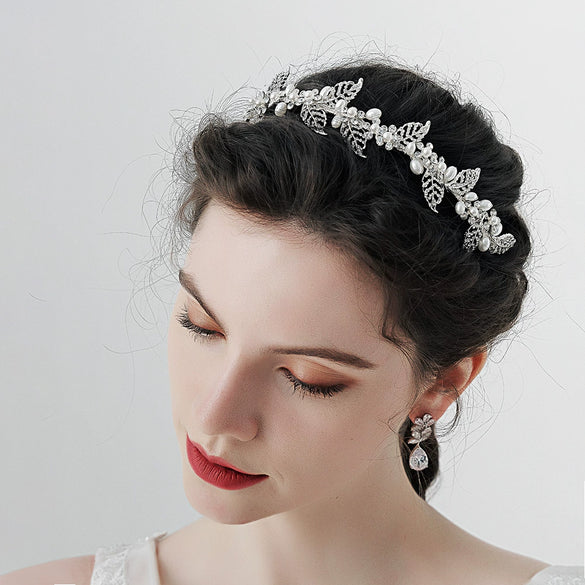 Wholesale Women's Bridal Headwear Pearl And Zinc Alloy Handmade Mori Style Flower And Leaf Hair Band With Diamond Light Luxury Accessories