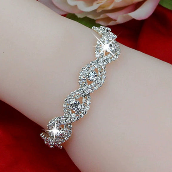 Wholesale Women's Cartoon Geometric Claw Drill Rhinestone Alloy Bracelet
