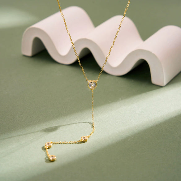 Wholesale Women's Casual Geometric Moissanite Clavicle Necklace With 925 Silver Pendant And Cross Chain Electroplated