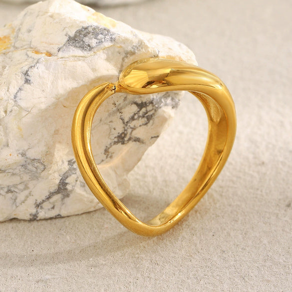 Wholesale Women's Casual Geometric Stainless Steel Electroplated 18K Gold Asymmetrical Twisted Ring