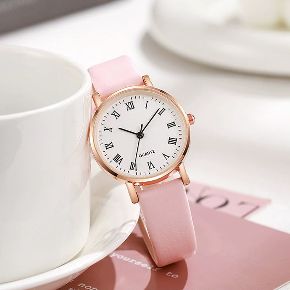 Wholesale Women's Casual Quartz Wrist Watch With Alloy Case Pu Strap And Round Dial