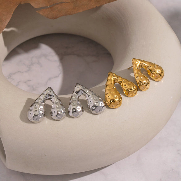 Wholesale Women's Casual Stainless Steel Heart Shape Vacuum Real Gold Plated Hammered Texture Earrings