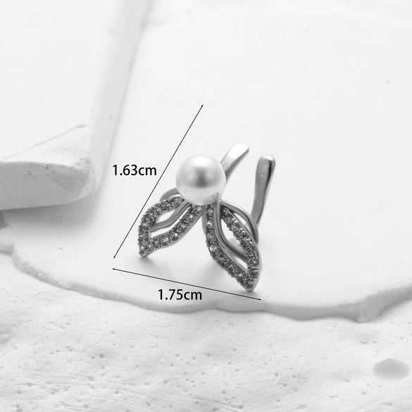 Wholesale Women's Copper Butterfly Cartilage Ear Clip With Microinlaid Zircon And Geometric Pattern Electroplated
