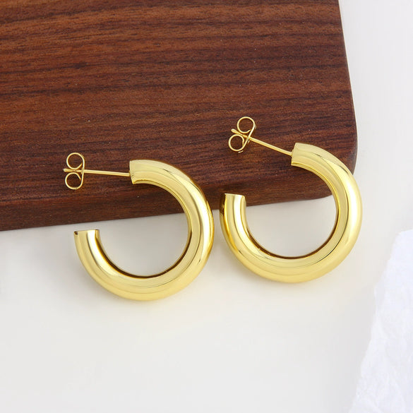 Wholesale Women's Copper Cshaped And Ushape Geometric Exaggerated Style Electroplated Earrings