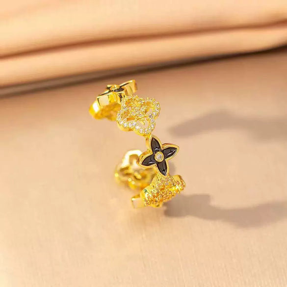 Wholesale Women's Copper Electroplated Fourleaf Clover Open Ring Jewelry For Autumn And Winter
