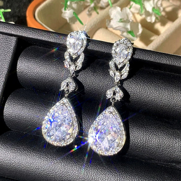 Wholesale Women's Copper Elegant Minimalist Geometric Flower Drop Shape Earrings