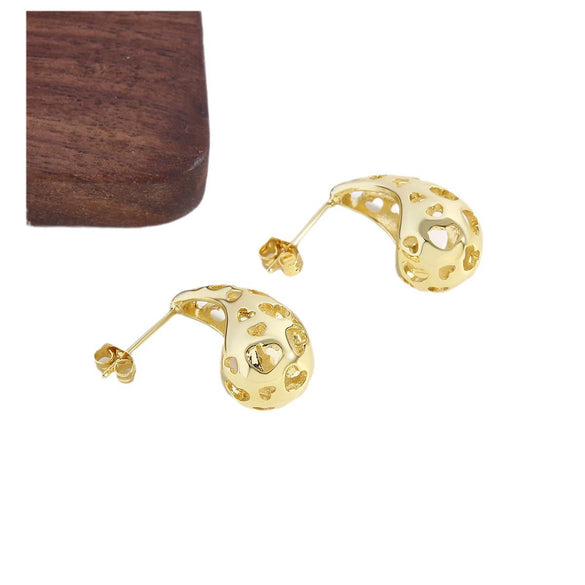 Wholesale Women's Copper Exaggerated Hollow Heart Drop Geometric Earrings With Electroplating
