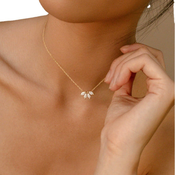 Wholesale Women's Copper Fishtail Flower Zircon Clavicle Chain With Horse Eye Pendant And Electroplating Mixed Gem Inlay
