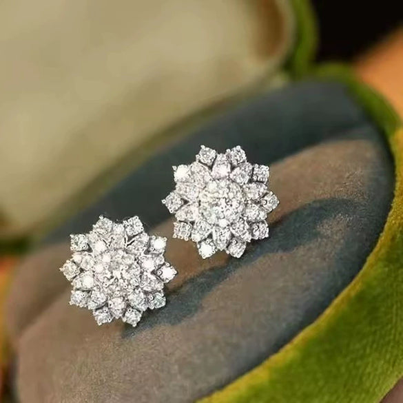 Wholesale Women's Copper Flower And Snowflake Earrings Set With Zirconia