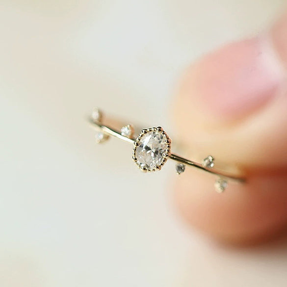 Wholesale Women's Copper Fresh Plant Flowers Style Geometric Oval Eggshaped Zircon Inlaid Ring