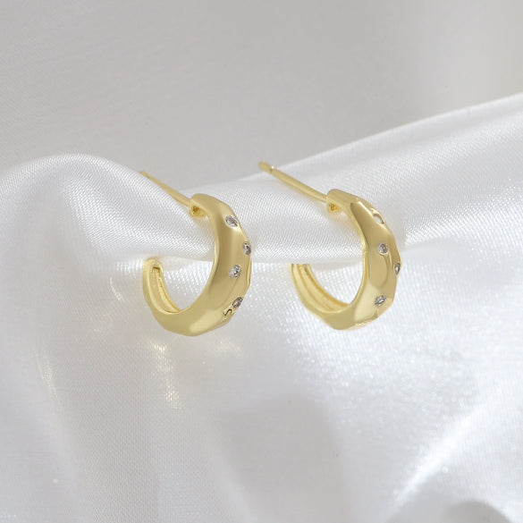 Wholesale Women's Copper Geometric Cshaped Goldplated Inlaid Zircon Earrings