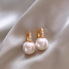 Wholesale Women's Copper Geometric Pearl Earrings With Diamond Design Retro And Exquisite Style
