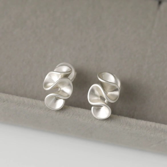 Wholesale Women's Copper Geometric Silicone Ear Clip Earrings With Electroplating And Minimalist Design