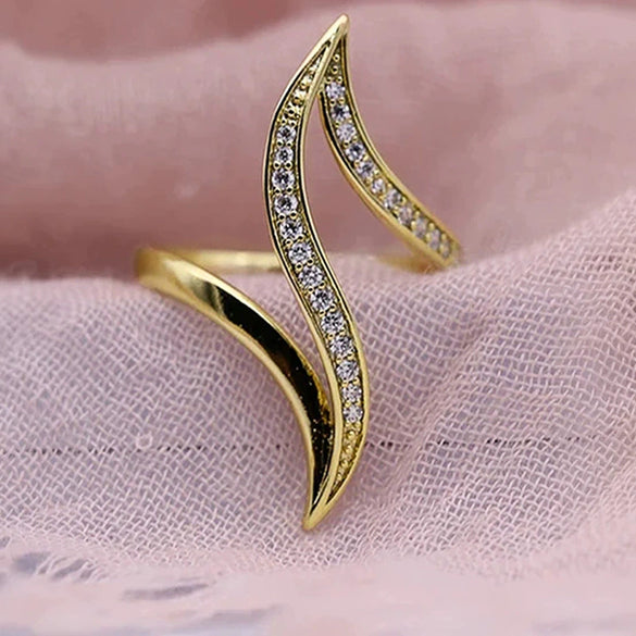 Wholesale Women's Copper Geometric Zirconia Micro Inlay Niche Fashion Ring