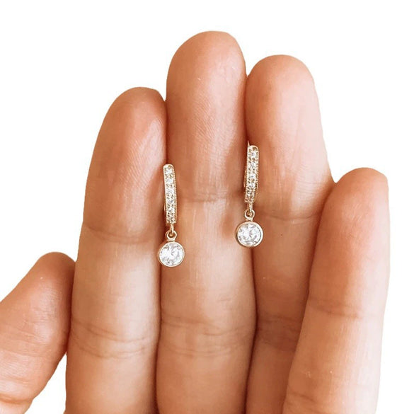 Wholesale Women's Copper Goldplated Earrings With Full Diamond Zircon And Geometric Design
