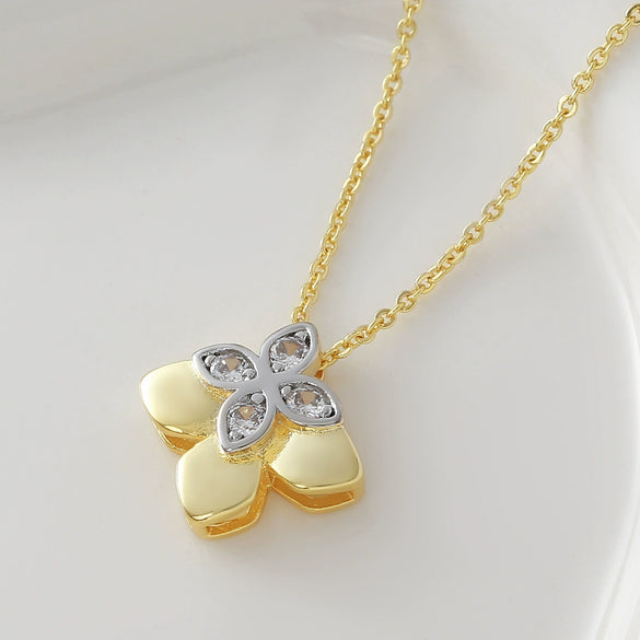 Wholesale Women's Copper Goldplated Flowershaped Necklace With Rhinestones And Cross Chain In Light Luxury Style