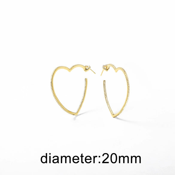 Wholesale Women's Copper Goldplated Heartshaped Geometric Style Earrings