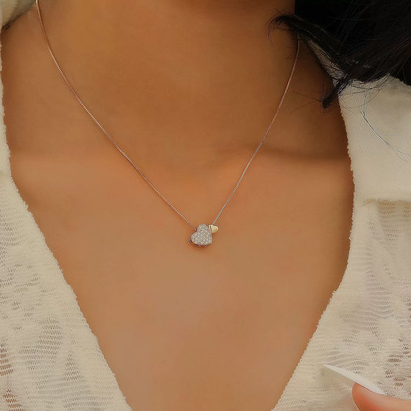 Wholesale Women's Copper Heartshaped Pendant Necklace With Electroplating Light Luxury Versatile Niche Design