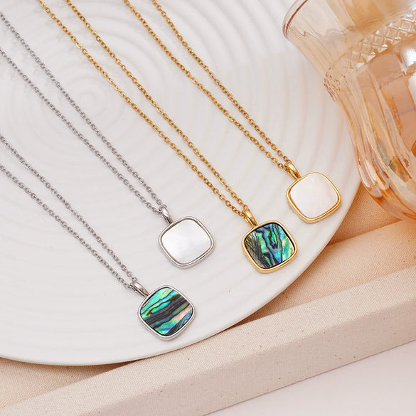 Wholesale Women's Copper 18K Gold Plated Square Mother Shell Geometric Style Clavicle Chain Necklace With Mixed Gemstone Inlay