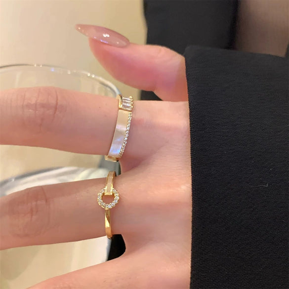 Wholesale Women's Copper Ring With Geometric Heart Shape Flower And Bow Patterns Retro Niche Design Electroplating Process