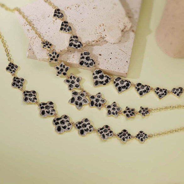 Wholesale Women's Copper Starshaped Retro Hiphop Snake Print Leopard Print Love Necklace With Dripping Oil Design