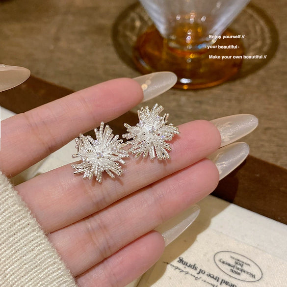 Wholesale Women's Copper Stud Earrings With Geometric Design Microinlaid Zircon And Electroplated 925 Silver Needle Flower Style
