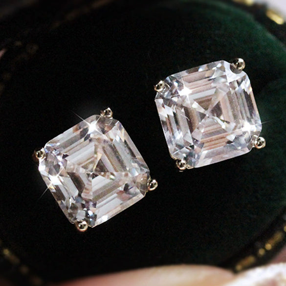 Wholesale Women's Copper Zircon Earrings With Geometric Design Classic Style Imitation Green Crystal