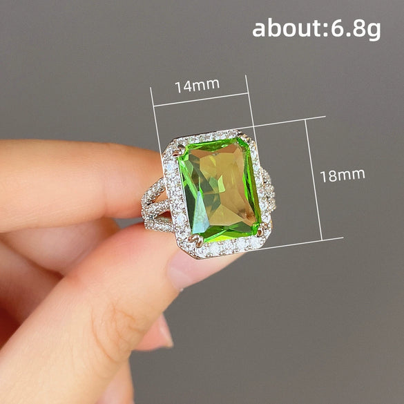 Wholesale Women's Copper Zircon Engagement Ring With Geometric Pattern And Elegant Style