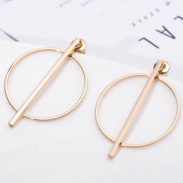 Wholesale Women's Cos Style Asymmetric Geometric Triangle And Circle Earrings In Alloy With Electroplating