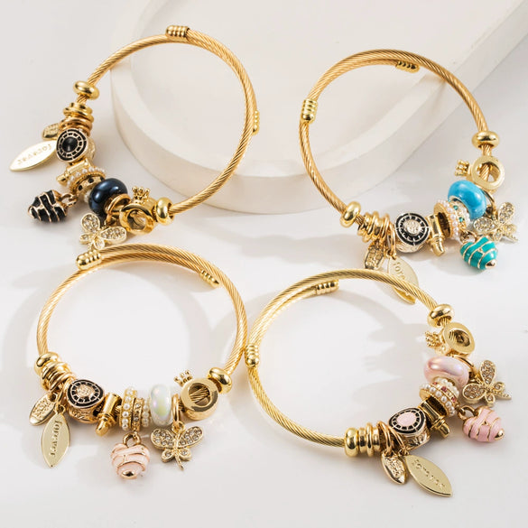 Wholesale Women's Diamondencrusted Geometric Butterfly Adjustable Bracelet Made Of Alloy Pearl And Stainless Steel