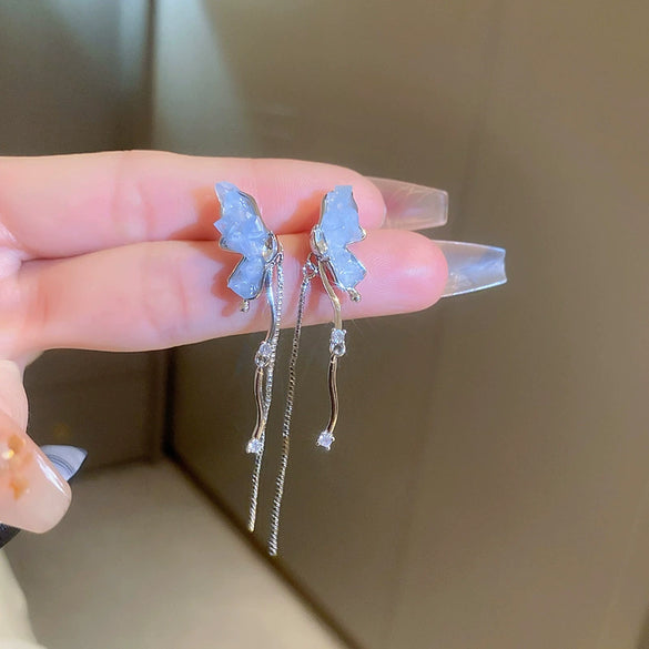 Wholesale Women's Diecast Silver Needle Blue Crystal Flower Pearl Earrings With Diamond Design And High Sense Style
