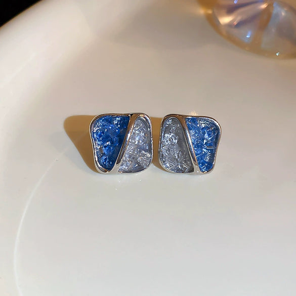 Wholesale Women's Diecast Silver Needle Blue Crystal Flower Pearl Earrings With Diamond Design And High Sense Style
