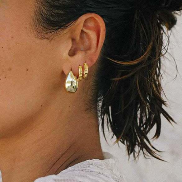 Wholesale Women's Earrings Silver Needle Copper Water Drop Ushaped Geometric Electroplated