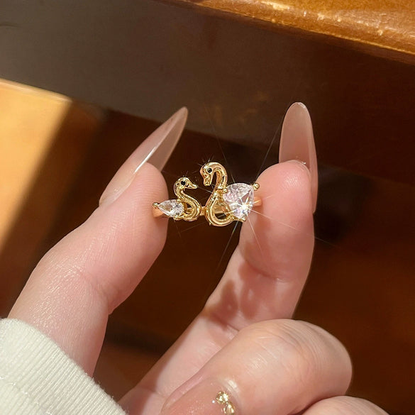 Wholesale Women's Electroplated Gold Inlaid With Zircon Animal Zodiac Heart Geometric Shape Copper Ring