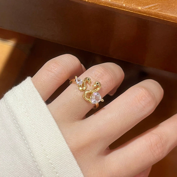 Wholesale Women's Electroplated Gold Inlaid With Zircon Animal Zodiac Heart Geometric Shape Copper Ring