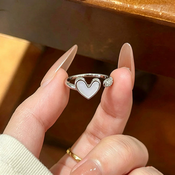 Wholesale Women's Electroplated Gold Inlaid With Zircon Heartshaped Geometric Animal Zodiac Copper Ring Jewelry