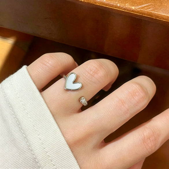 Wholesale Women's Electroplated Gold Inlaid With Zircon Heartshaped Geometric Animal Zodiac Copper Ring Jewelry