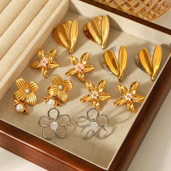 Wholesale Women's Electroplated Stainless Steel Geometric Flower Earrings