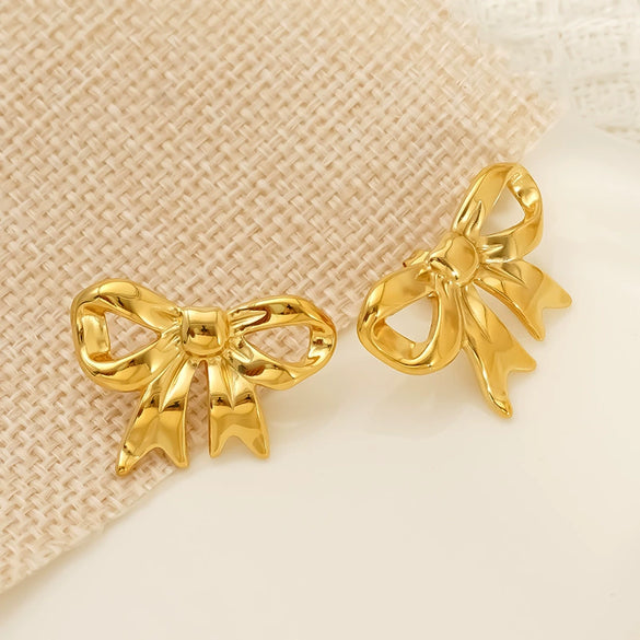 Wholesale Women's Electroplated Titanium Steel Insect And Bow Earrings With Highend Animal Style