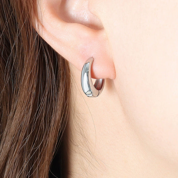 Wholesale Women's Electroplated Titanium Steel Minimalist Round Elegant Geometric Earrings With Ear Buckle